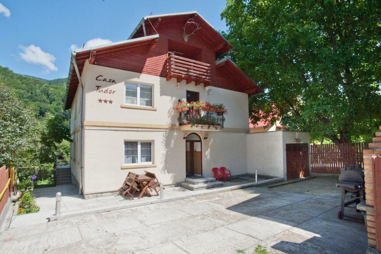 Casa Tudor Sinaia Exterior photo