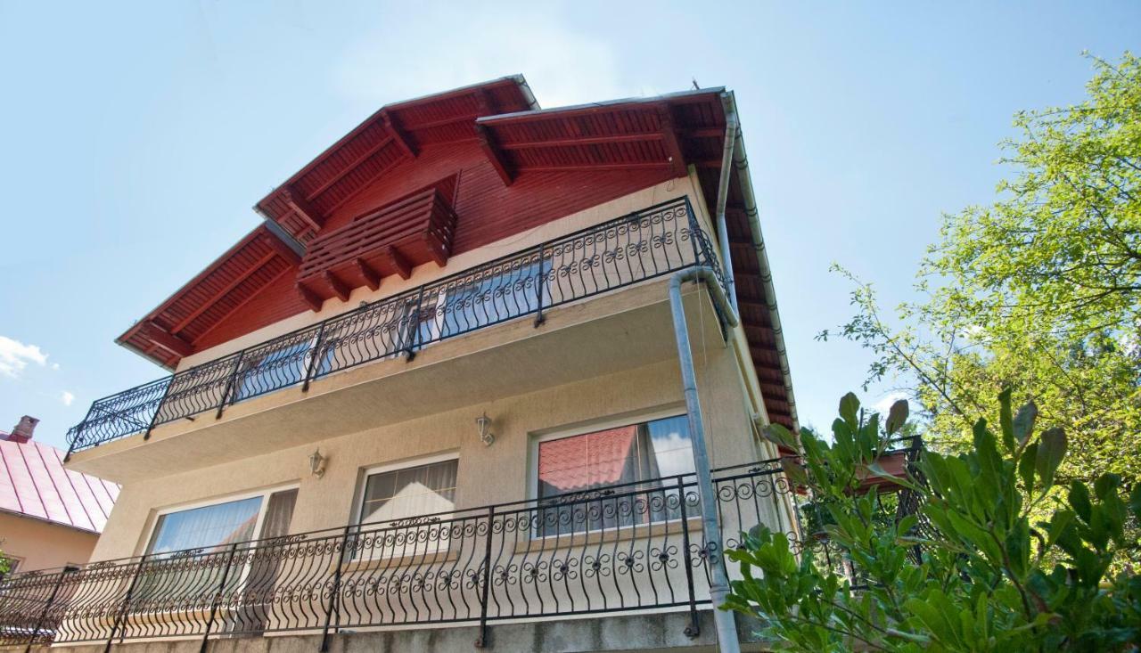 Casa Tudor Sinaia Exterior photo